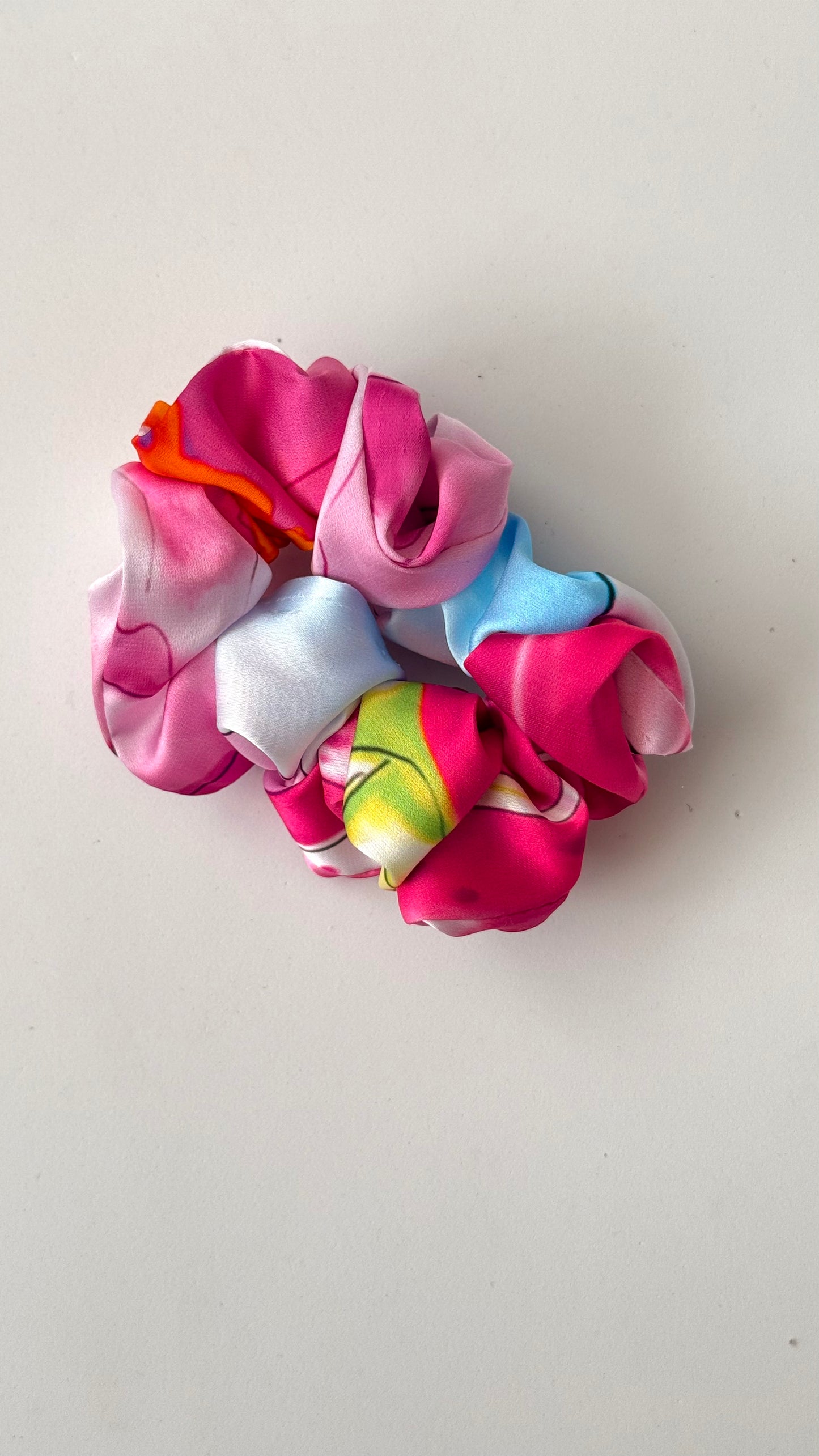 Scrunchie De Seda artistica - Colores del Paraiso Tropicalia