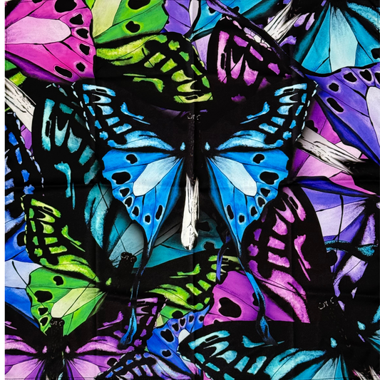 Pañoleta Ilustrada de Seda Vuelo de Mariposas